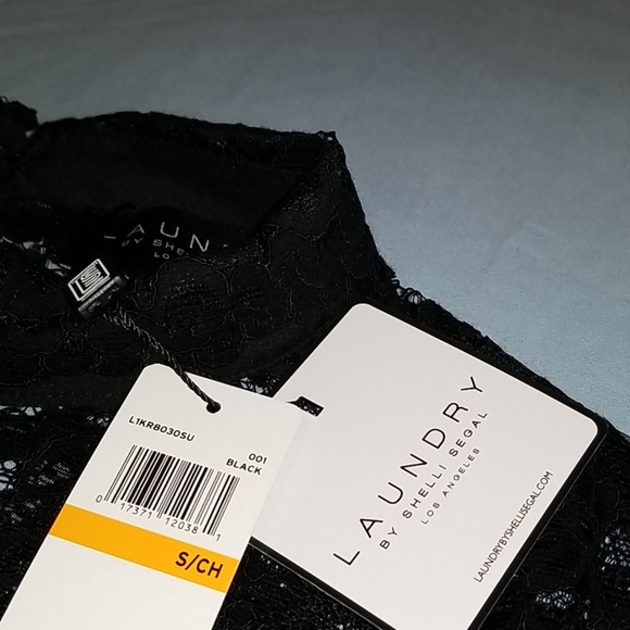 Laundry by Shelli Segal All-Over Lace Blouse - Picture 7 of 7